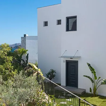 Villa Al Mare 2; Koyunbaba'da Oezel Havuzlu